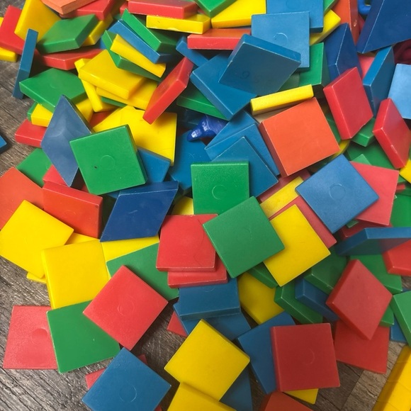 Math Manipulative Base Ten Counting Blocks, Plastic Geometric Tiles & Color Link - Picture 9 of 12